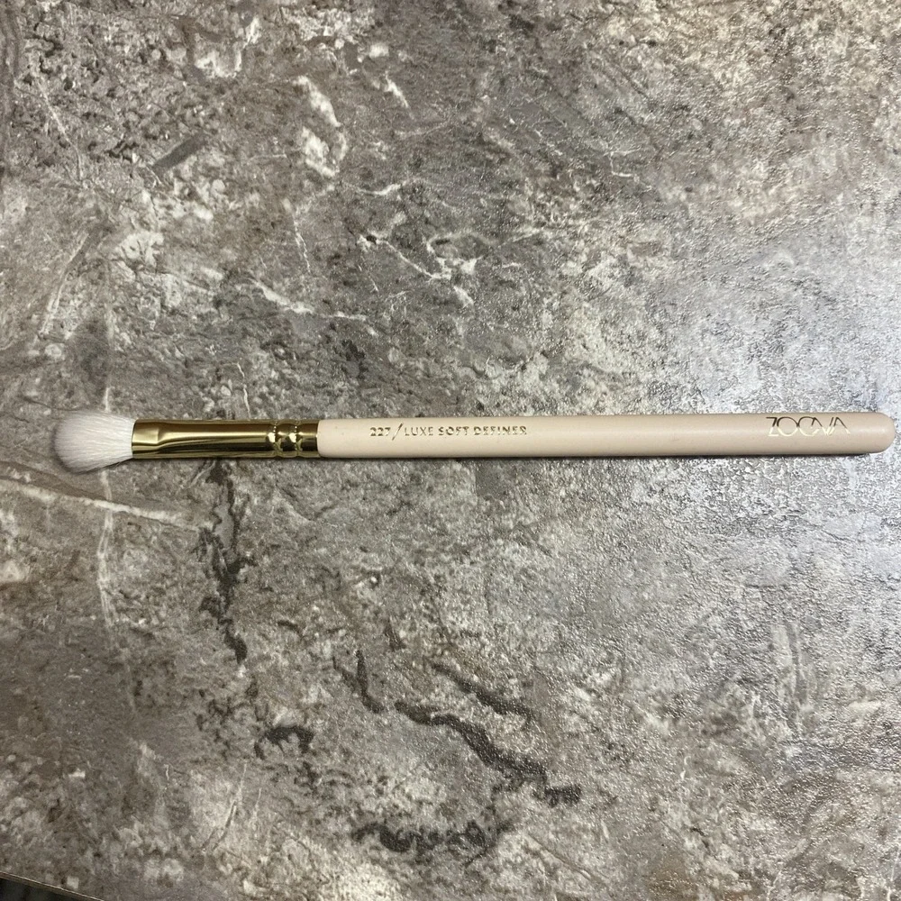 ZOEVA 227 Luxe Soft‎ Definer Screen Queen Makeup Brush